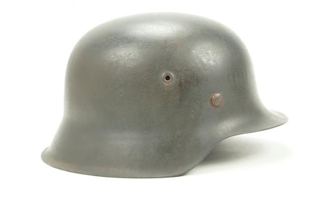 WW2 Tysk M42 Luftwaffe hjelm. Original hjelm, restaureret se beskrivelse. - Classic Militaria Auctions